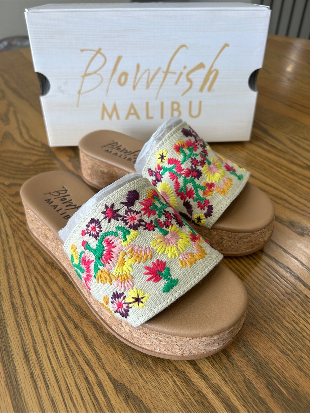 Blowfish Malibu Marshlo Wedge Embroidered Floral Platform Slide, size 7, NIB